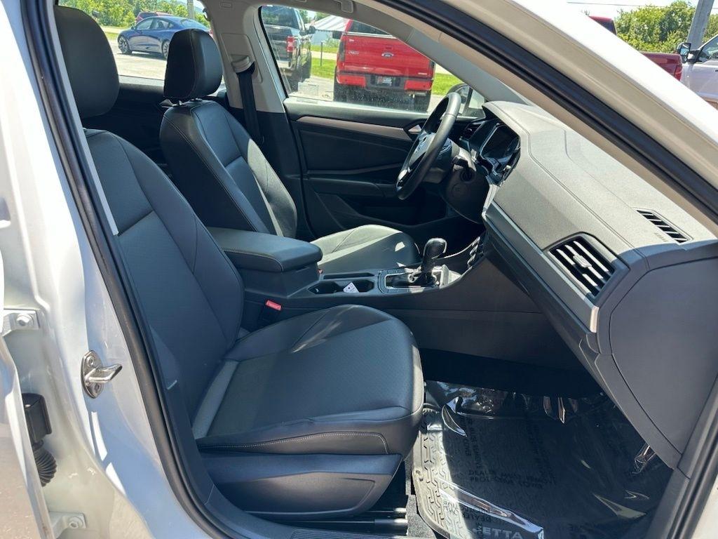 Volkswagen Jetta R-Line Auto w/SULEV 2020
