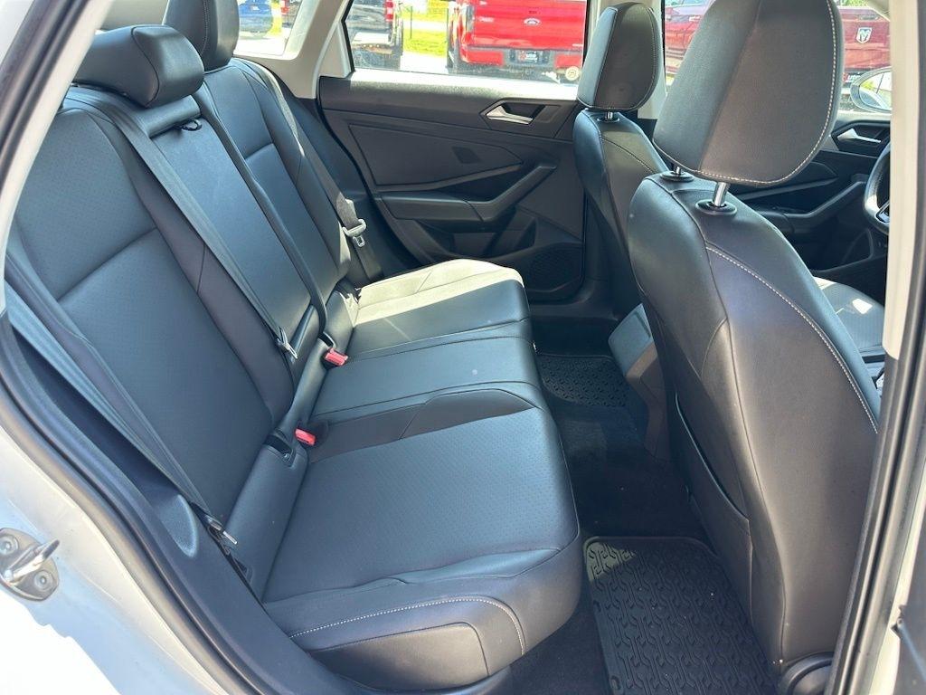 Volkswagen Jetta R-Line Auto w/SULEV 2020