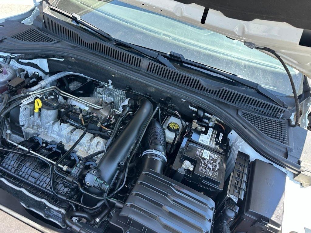 Volkswagen Jetta R-Line Auto w/SULEV 2020