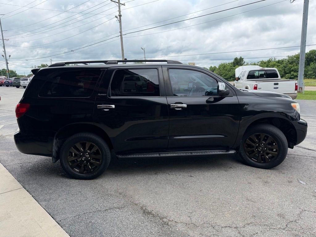 Toyota Sequoia 4WD 5.7L Platinum (Natl) 2013