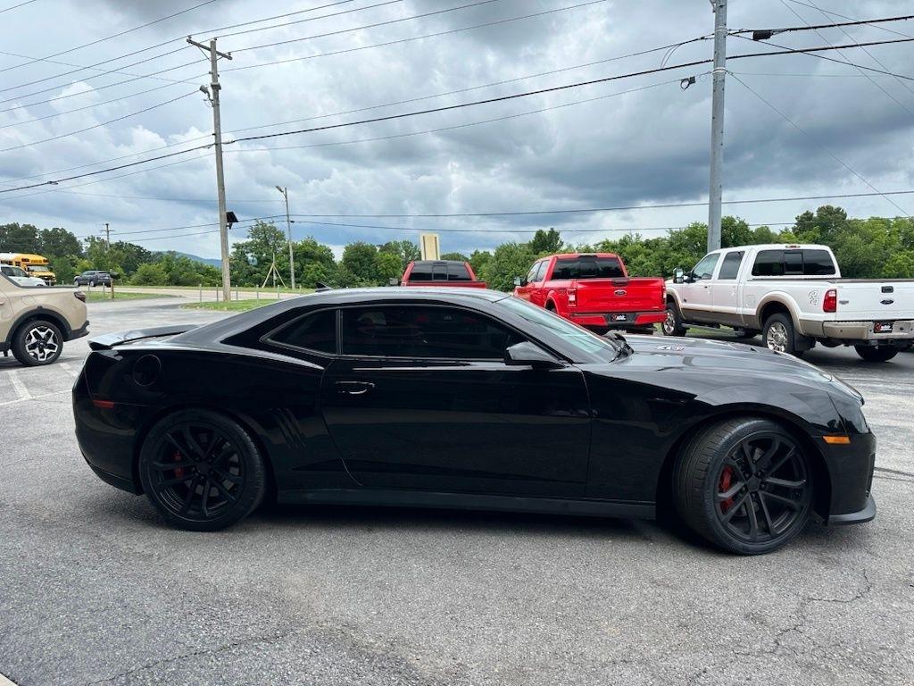 Chevrolet Camaro 2dr Cpe ZL1 2013