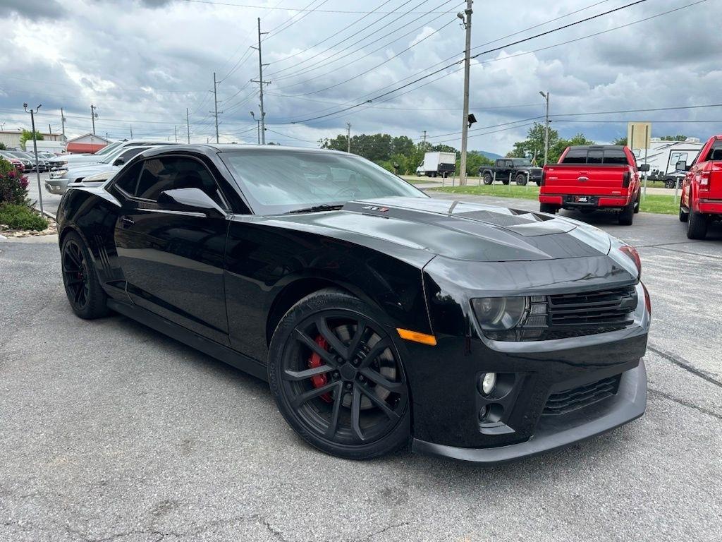 Chevrolet Camaro 2dr Cpe ZL1 2013