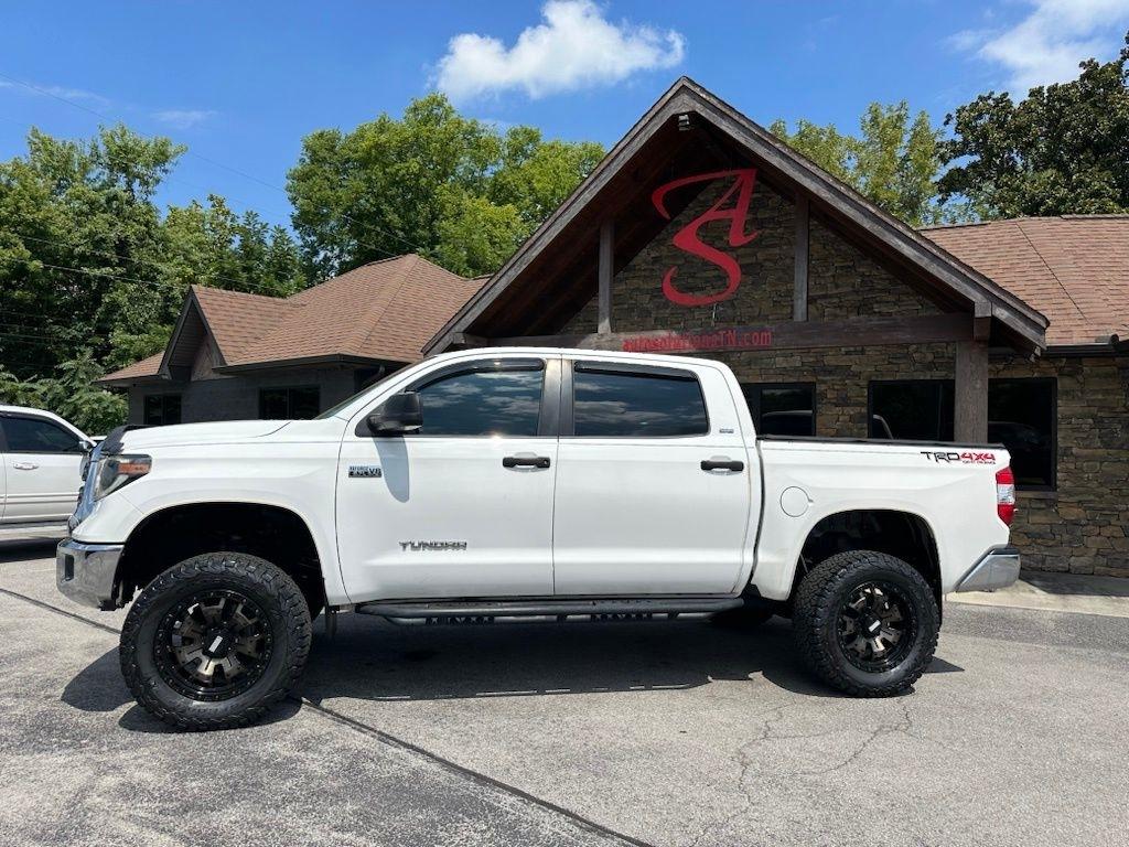 Toyota Tundra 4WD 1794 Edition CrewMax 5.5' Bed 5.7L (Natl) 2019