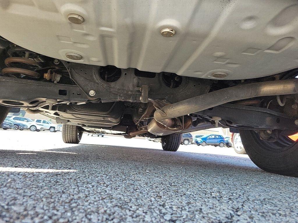 Toyota RAV4 LE FWD (Natl) 2018