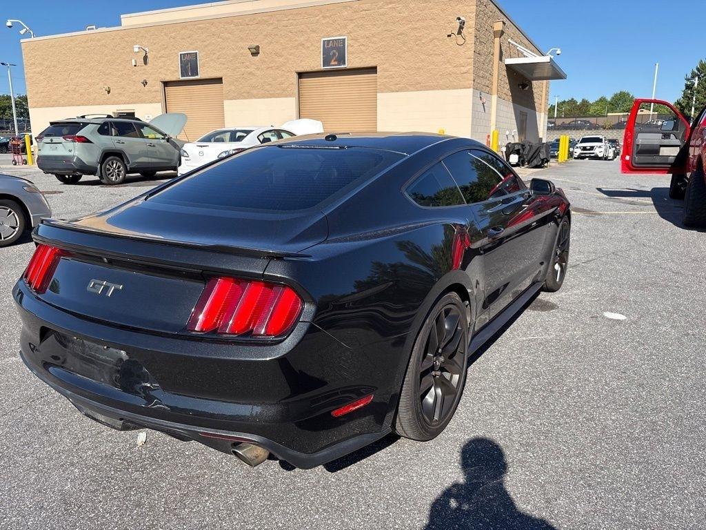 Ford Mustang GT Fastback 2017