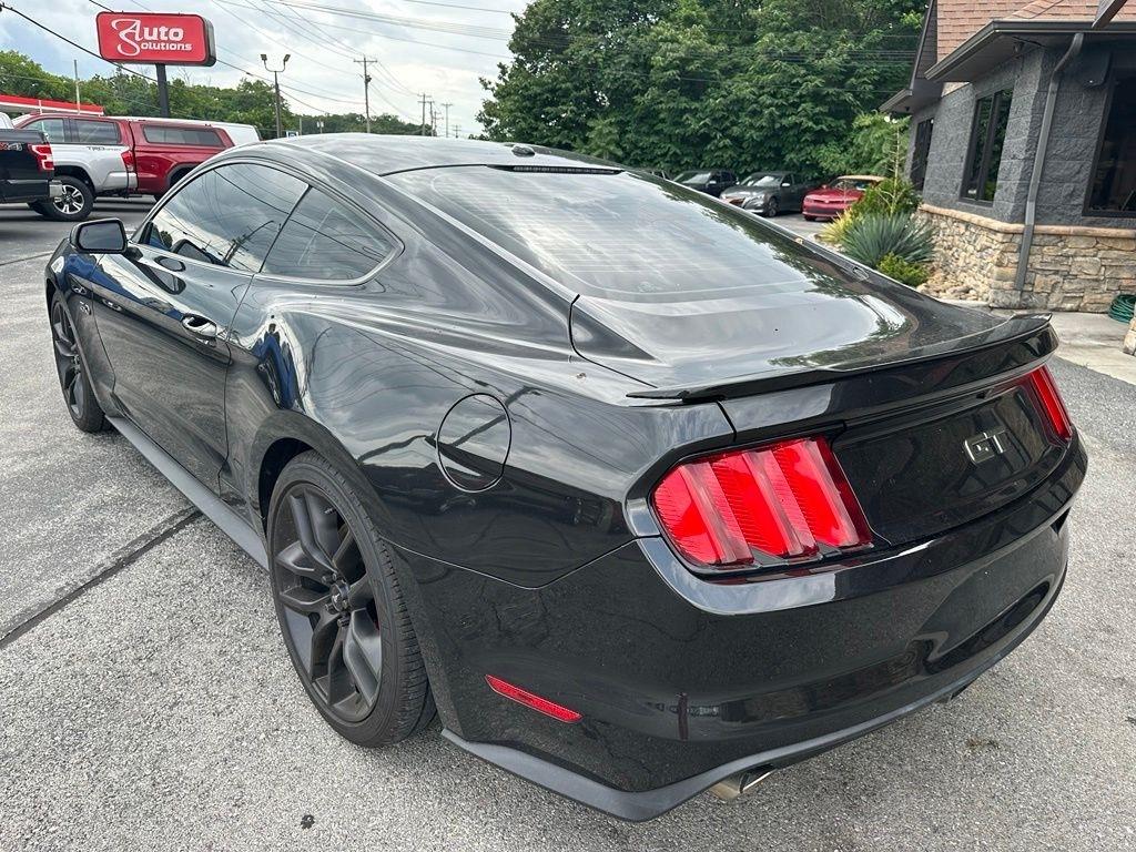 Ford Mustang GT Fastback 2017