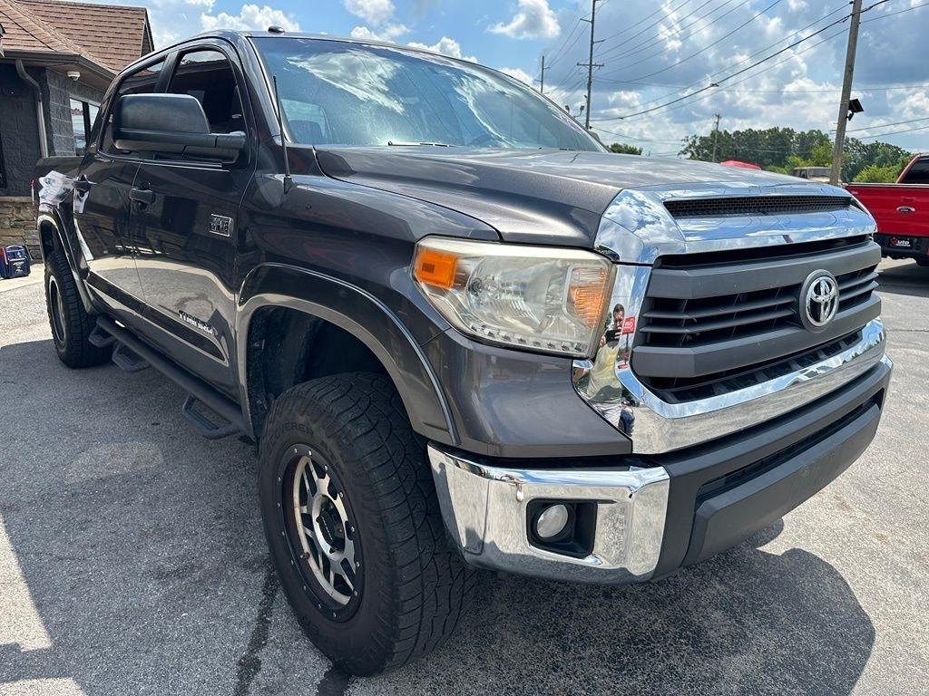 Toyota Tundra 4WD Truck CrewMax 5.7L FFV V8 6-Spd AT TRD Pro (Natl) 2015