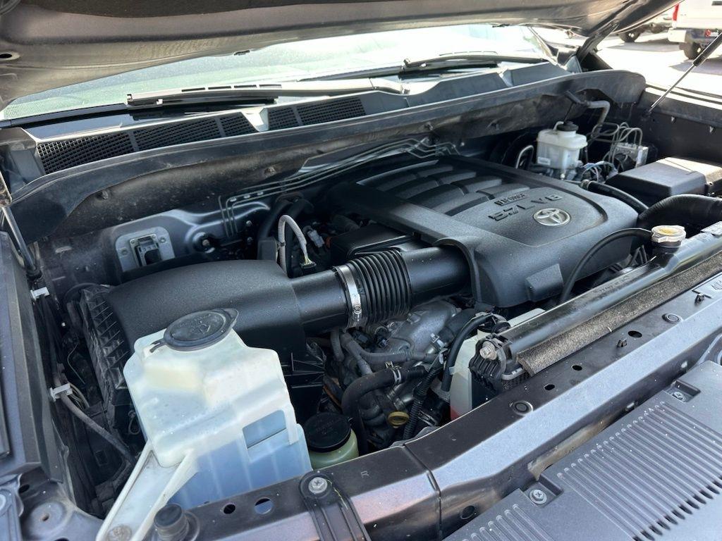 Toyota Tundra 4WD Truck CrewMax 5.7L FFV V8 6-Spd AT TRD Pro (Natl) 2015