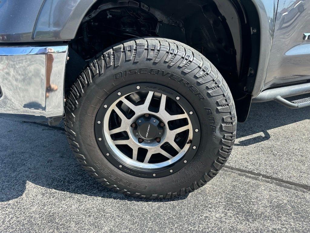 Toyota Tundra 4WD Truck CrewMax 5.7L FFV V8 6-Spd AT TRD Pro (Natl) 2015
