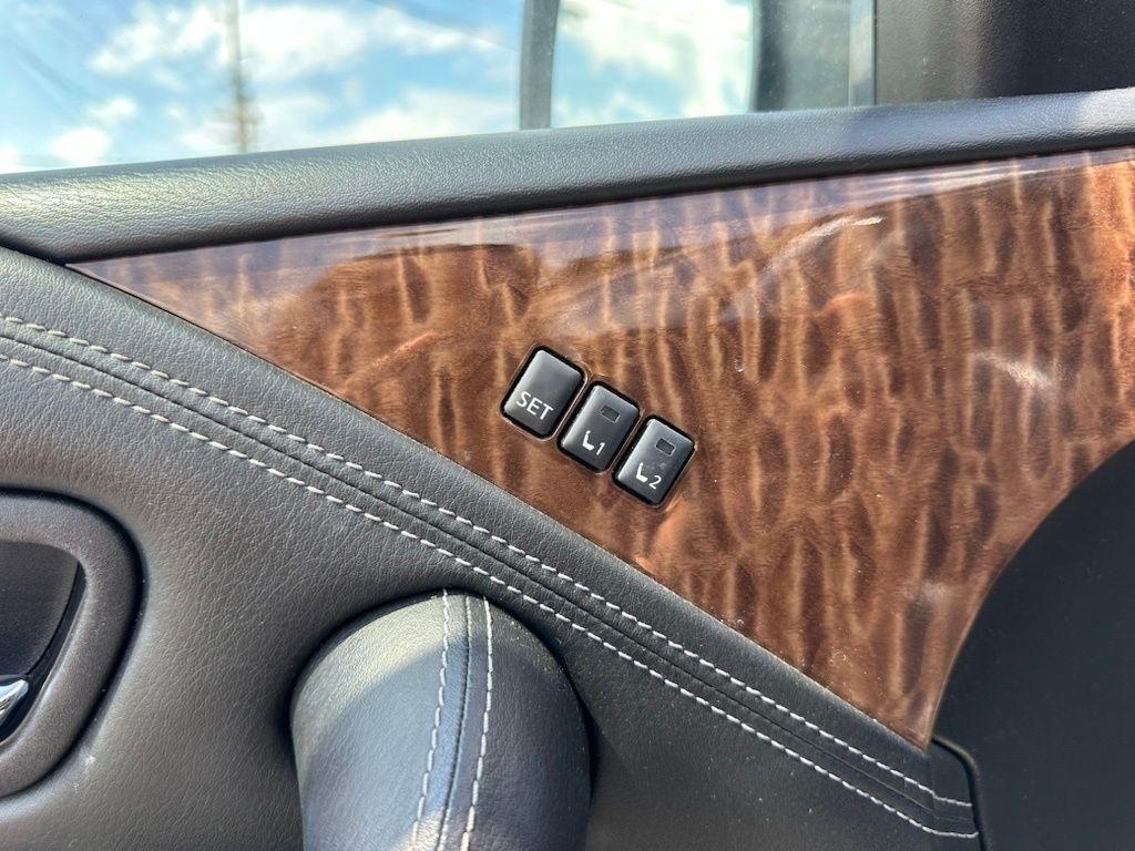 Nissan Armada 4x4 Platinum 2019
