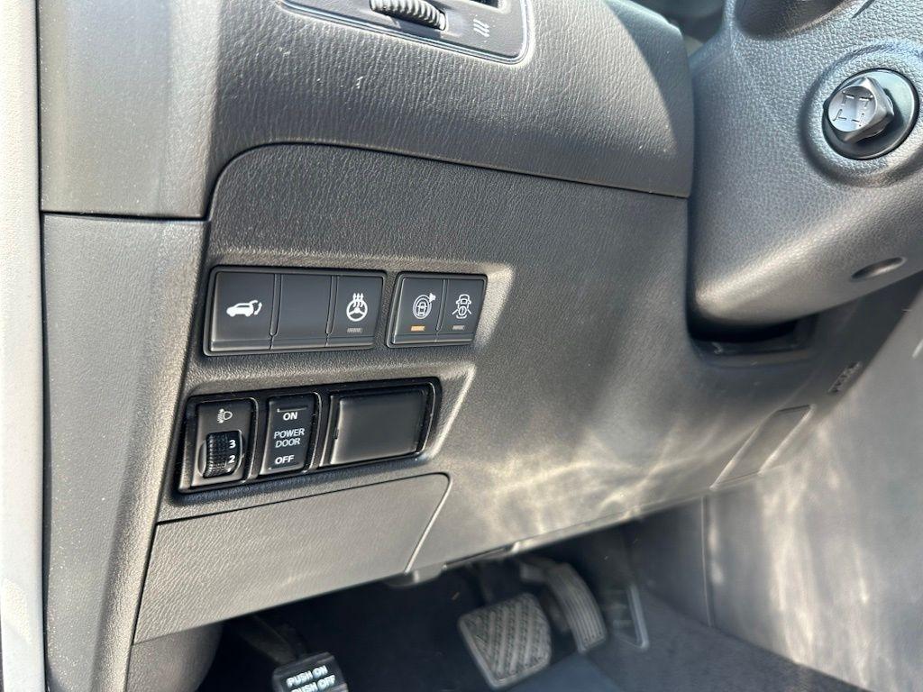 Nissan Armada 4x4 Platinum 2019