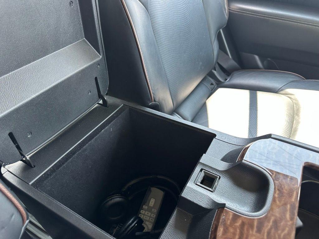 Nissan Armada 4x4 Platinum 2019