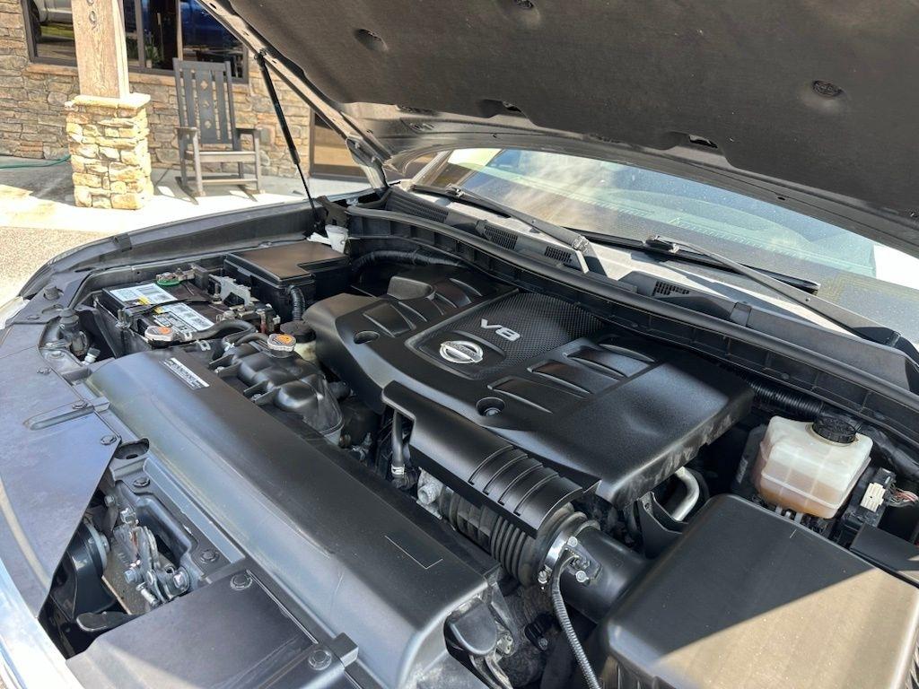 Nissan Armada 4x4 Platinum 2019