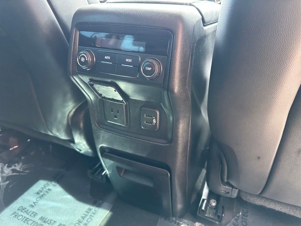 GMC Acadia FWD 4dr SLT w/SLT-1 2019