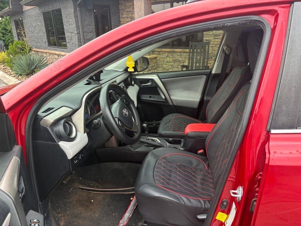 Toyota RAV4 FWD 4dr XLE (Natl) 2015