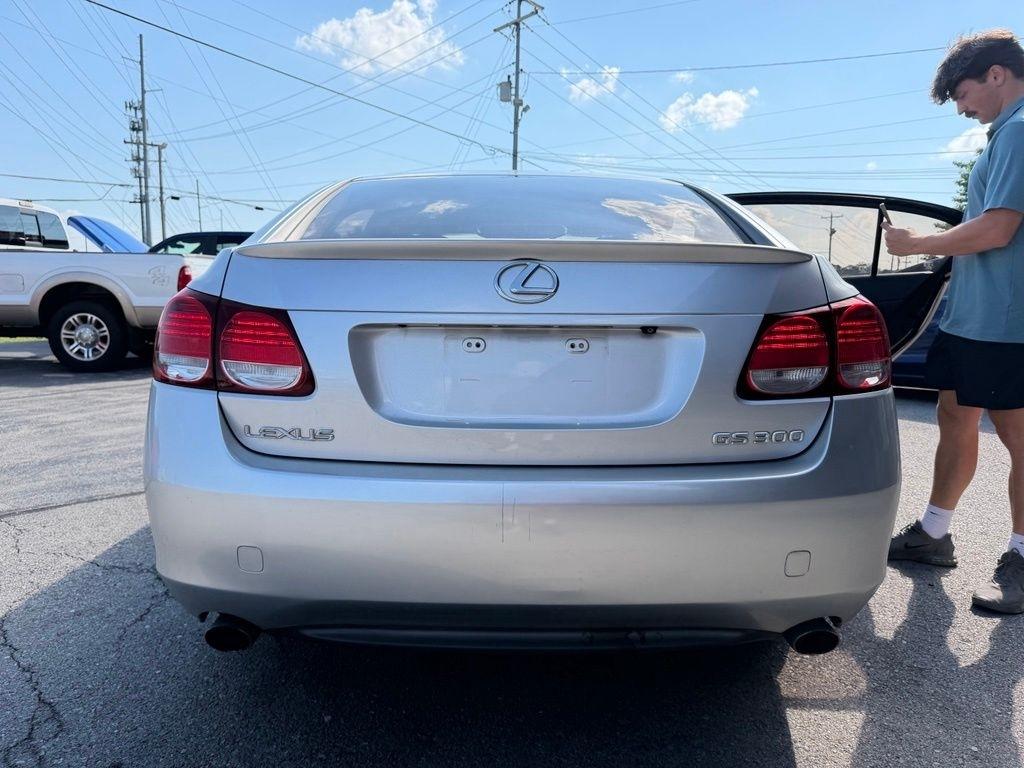 Lexus GS 300 4dr Sdn RWD 2006