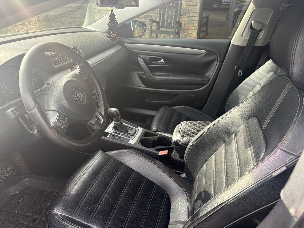 Volkswagen CC 4dr Sdn DSG R-Line 2012