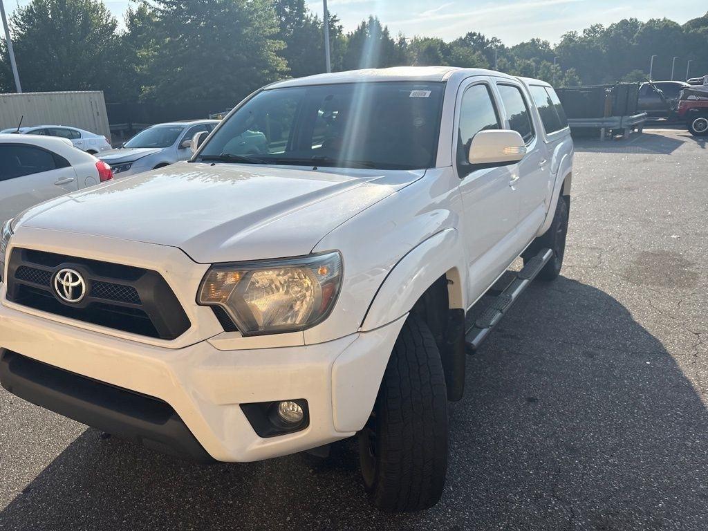 Toyota Tacoma 4WD Double Cab V6 AT (Natl) 2015