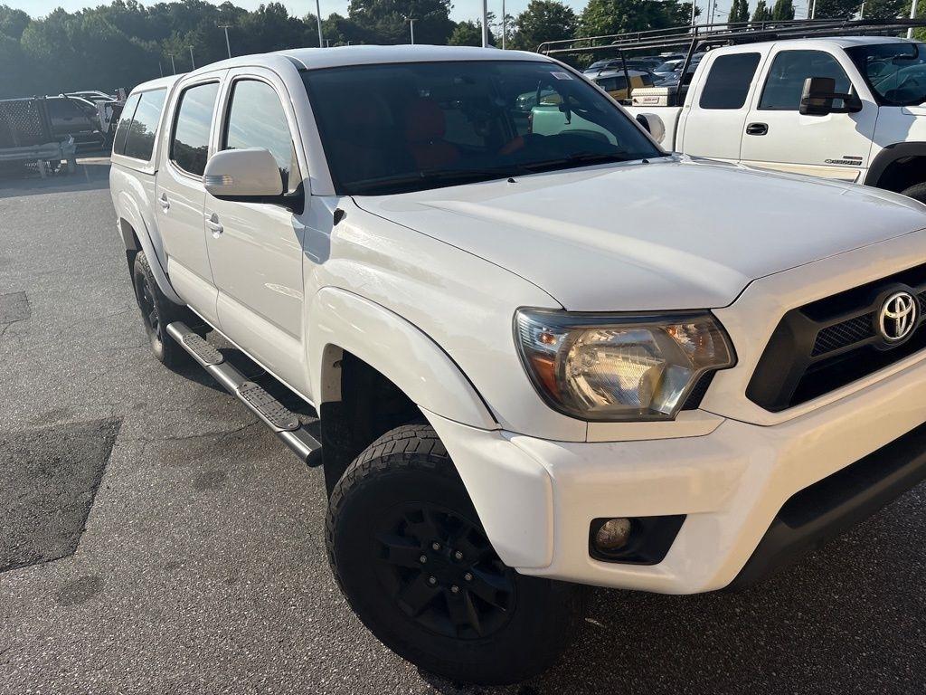 Toyota Tacoma 4WD Double Cab V6 AT (Natl) 2015