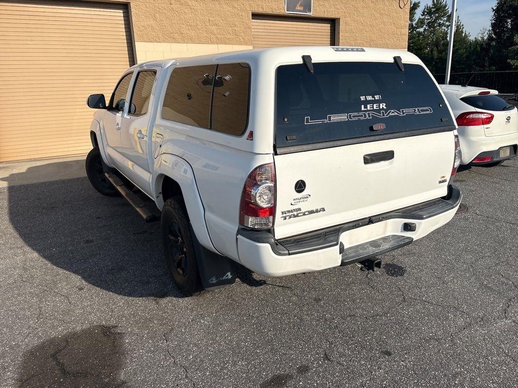 Toyota Tacoma 4WD Double Cab V6 AT (Natl) 2015