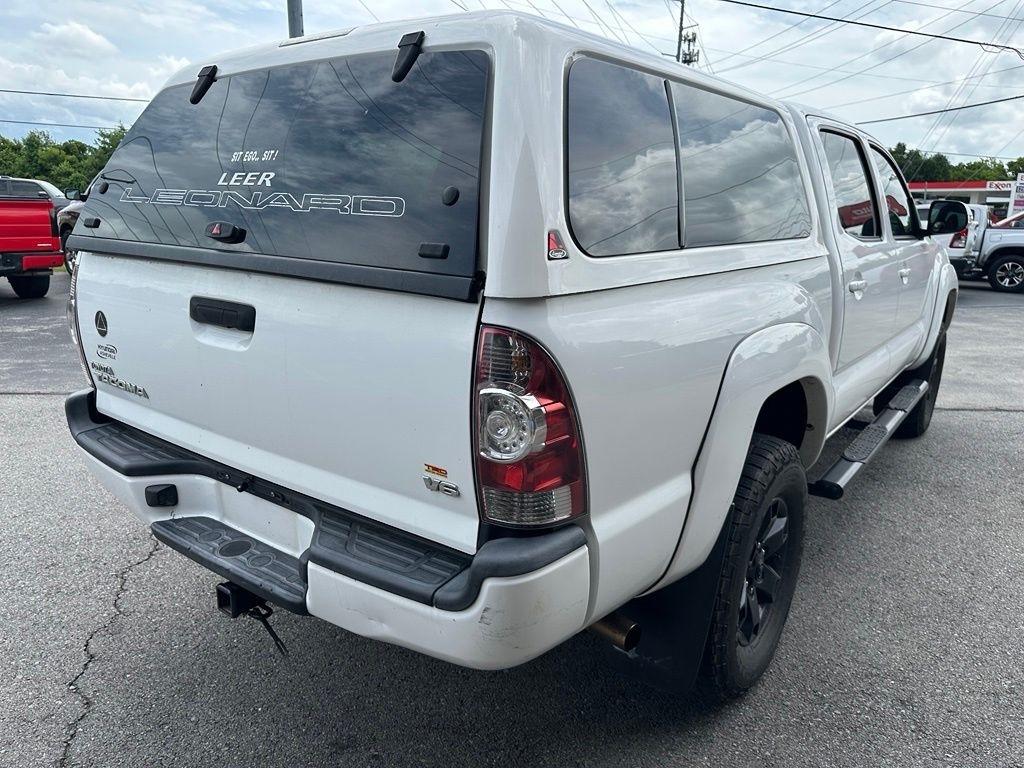 Toyota Tacoma 4WD Double Cab V6 AT (Natl) 2015