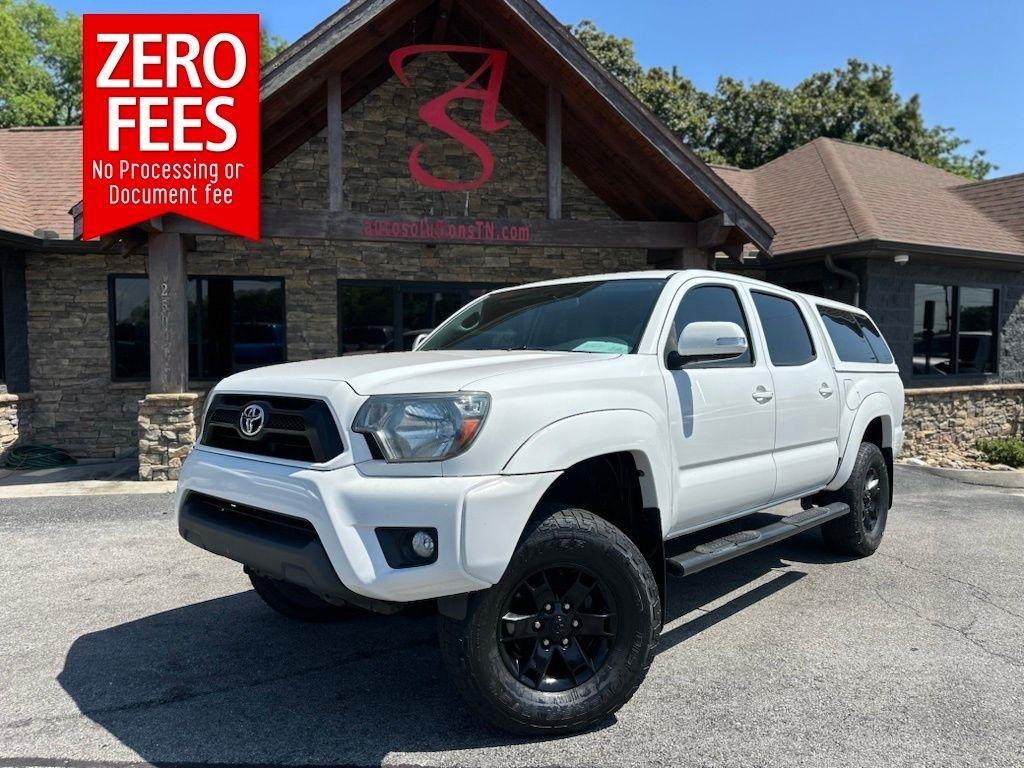 Toyota Tacoma 4WD Double Cab V6 AT (Natl) 2015