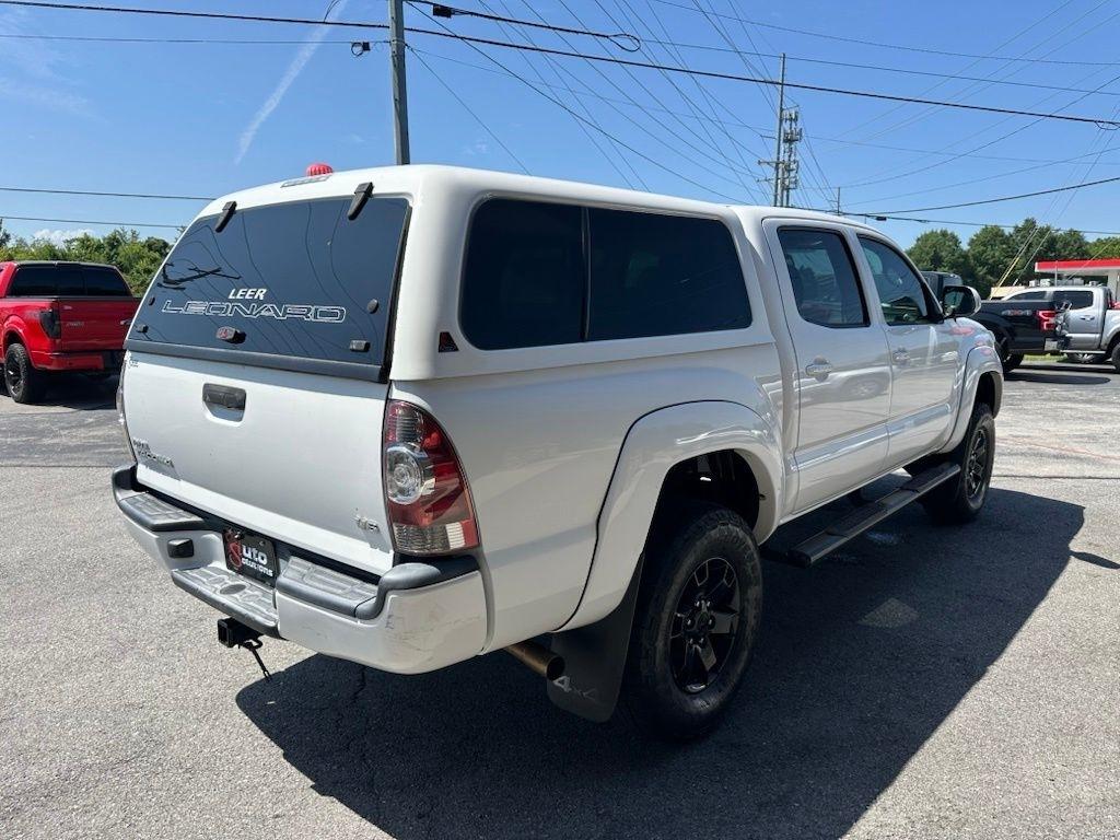Toyota Tacoma 4WD Double Cab V6 AT (Natl) 2015