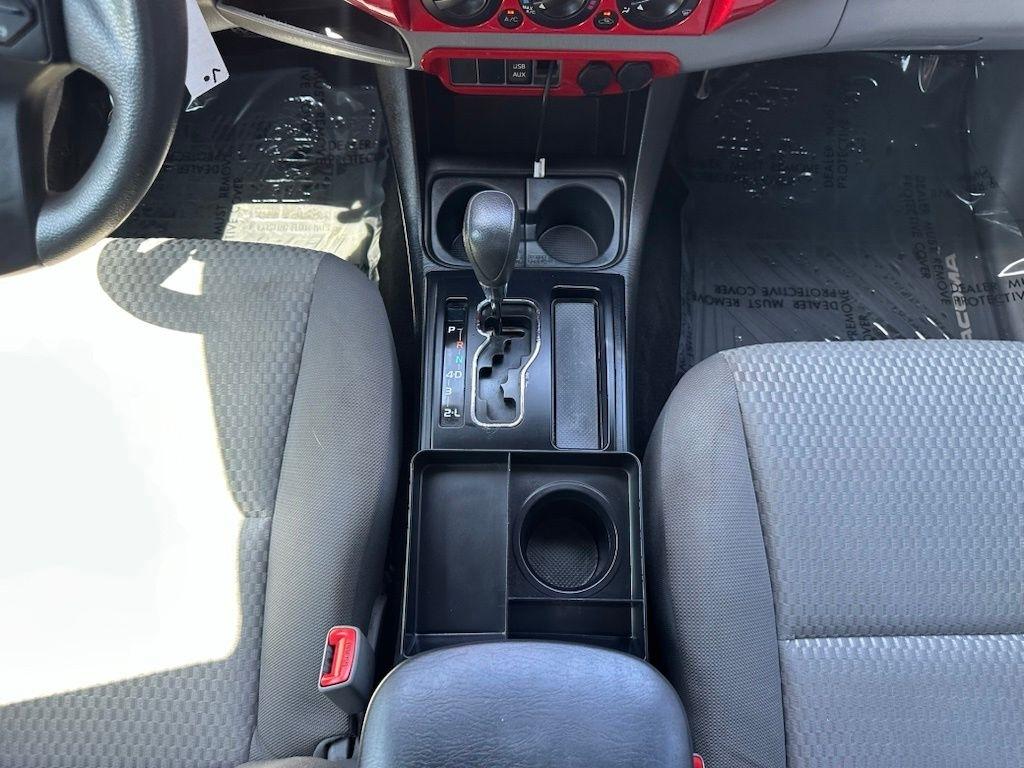 Toyota Tacoma 4WD Double Cab V6 AT (Natl) 2015