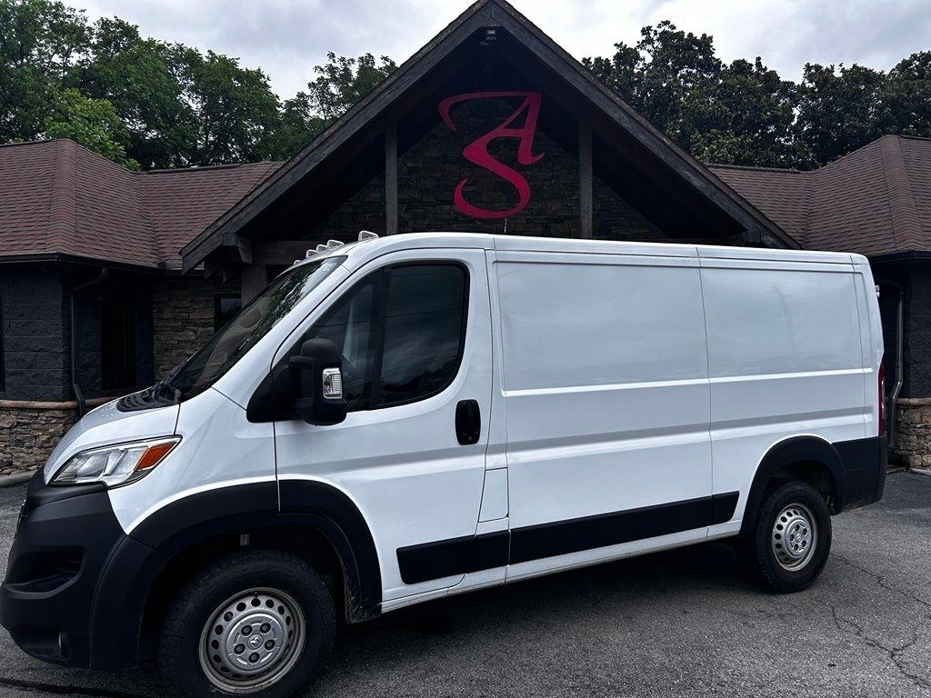 RAM ProMaster Cargo Van Tradesman 2500 Low Roof 136" WB w/Pass Seat 2025