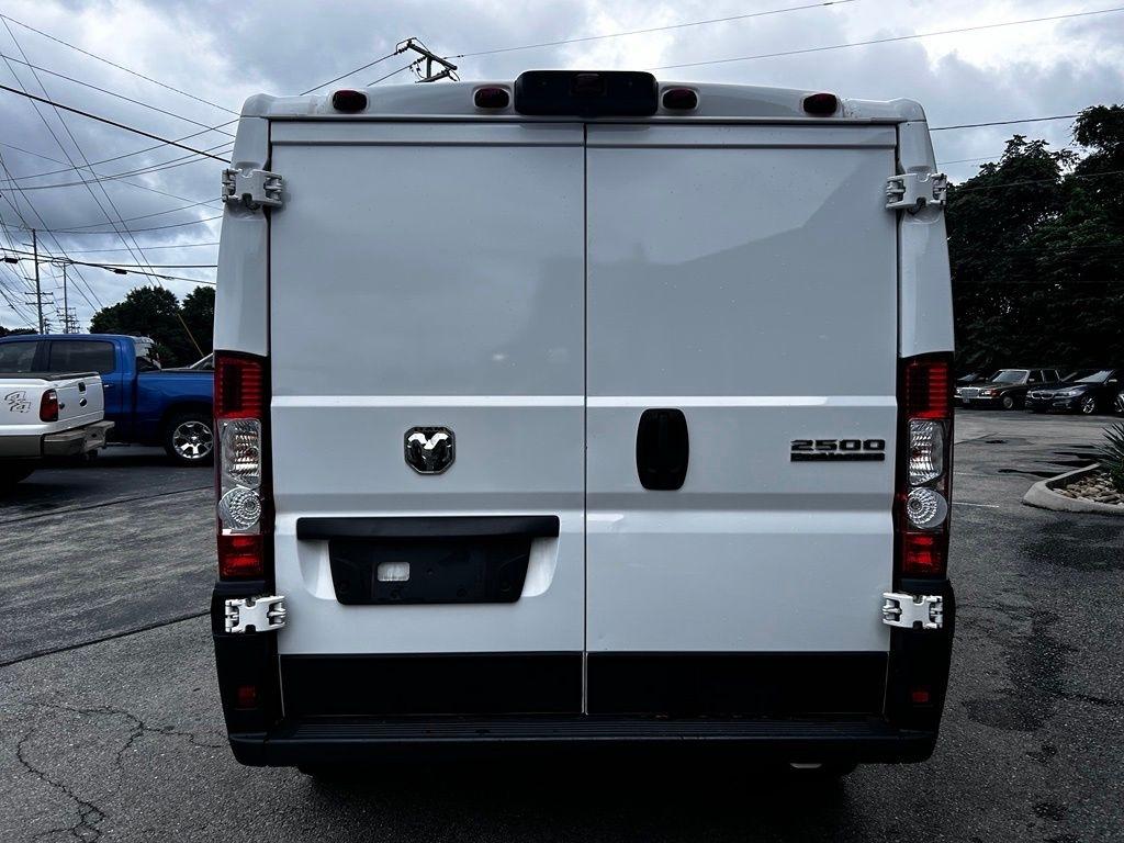 RAM ProMaster Cargo Van Tradesman 2500 Low Roof 136" WB w/Pass Seat 2025