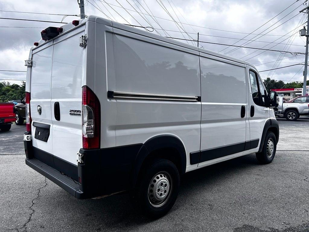 RAM ProMaster Cargo Van Tradesman 2500 Low Roof 136" WB w/Pass Seat 2025