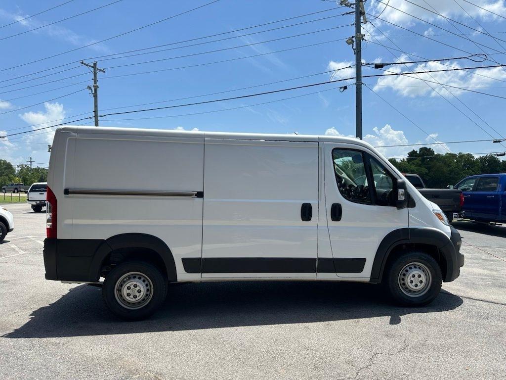 RAM ProMaster Cargo Van Tradesman 2500 Low Roof 136" WB w/Pass Seat 2025