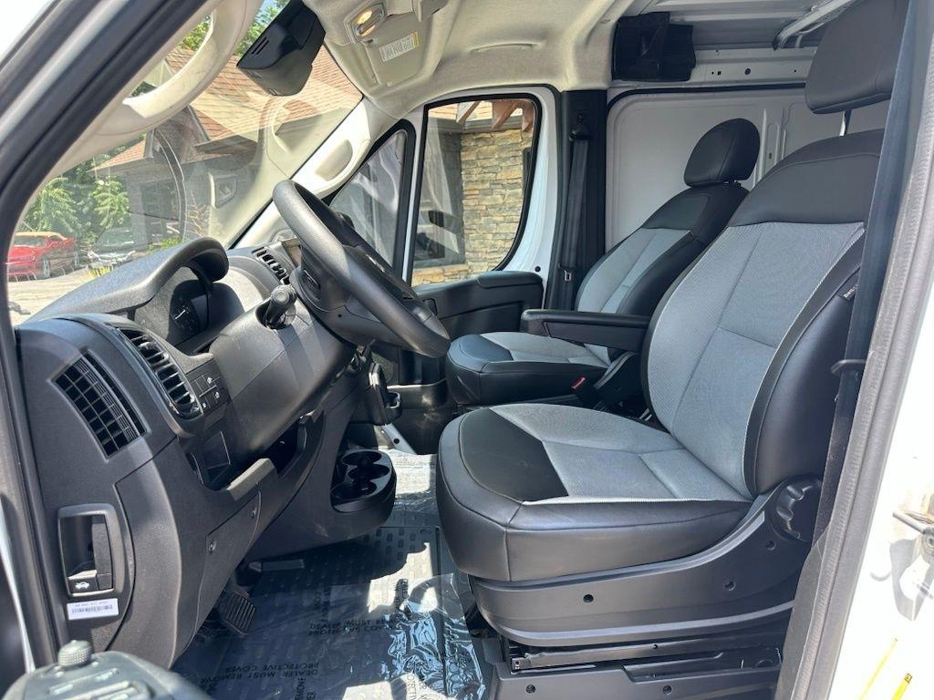 RAM ProMaster Cargo Van Tradesman 2500 Low Roof 136" WB w/Pass Seat 2025