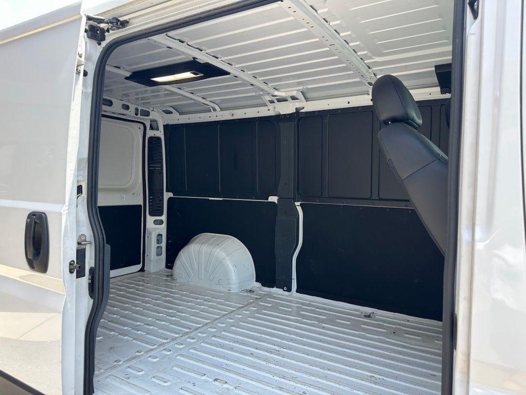 RAM ProMaster Cargo Van Tradesman 2500 Low Roof 136" WB w/Pass Seat 2025