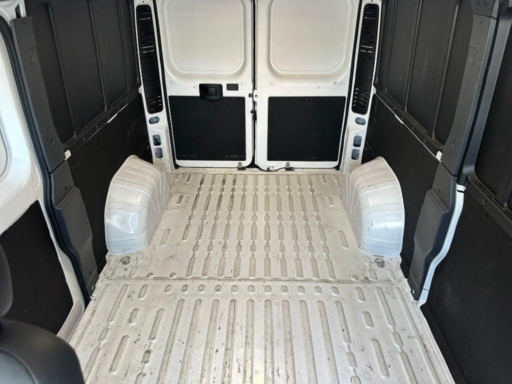 RAM ProMaster Cargo Van Tradesman 2500 Low Roof 136" WB w/Pass Seat 2025