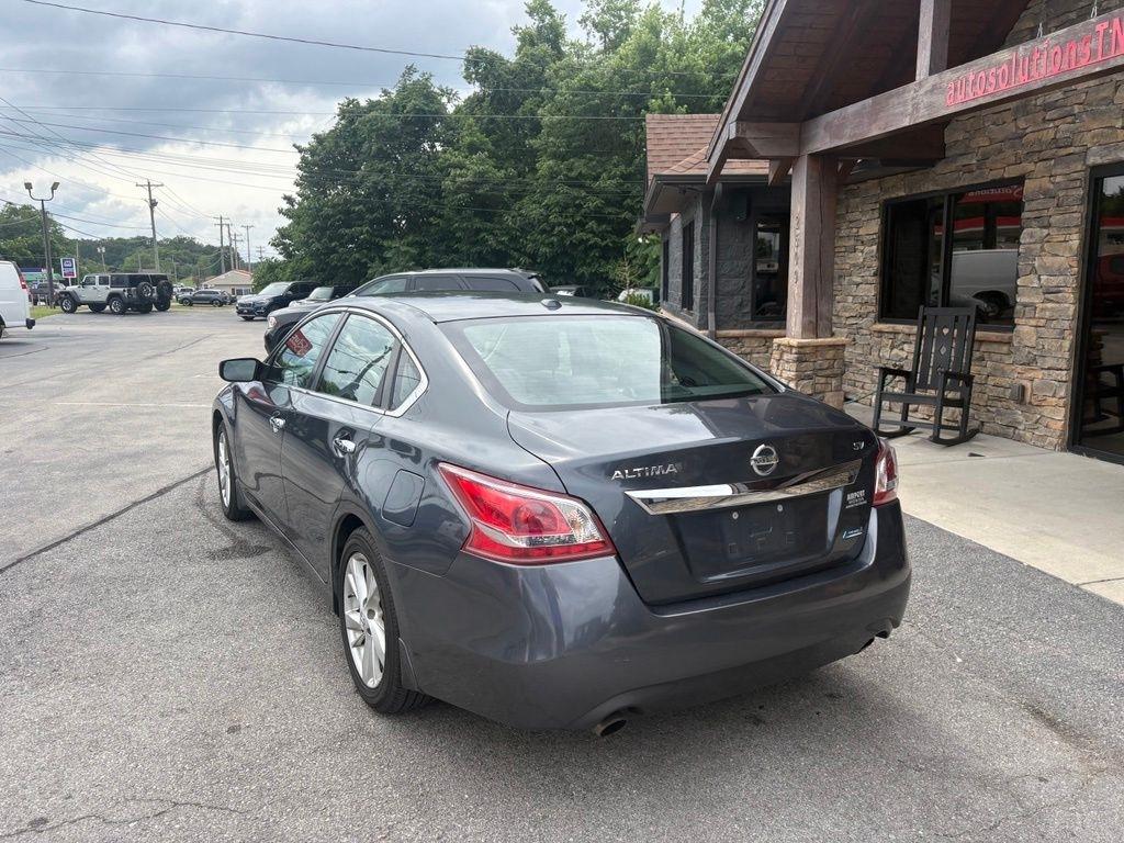 Nissan Altima 4dr Sdn I4 2.5 SV 2013