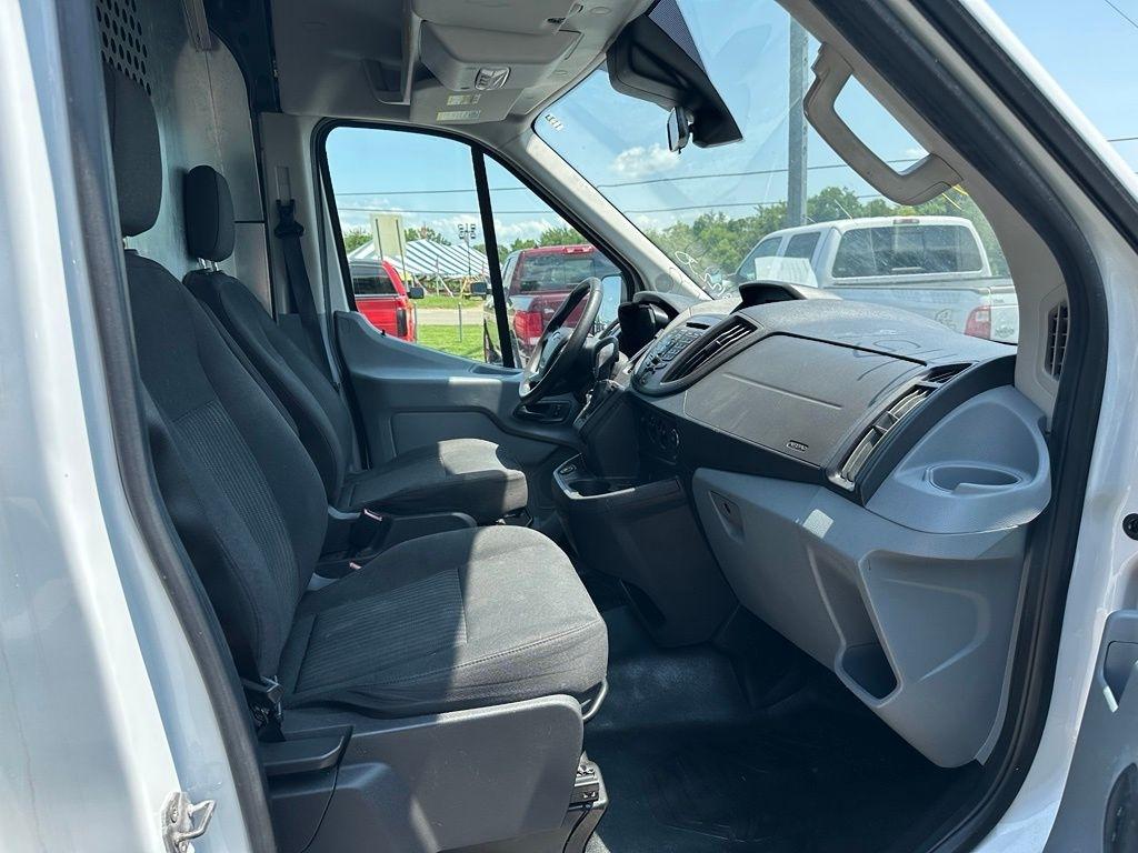 Ford Transit Van T-250 148" Med Rf 9000 GVWR Sliding RH Dr 2019