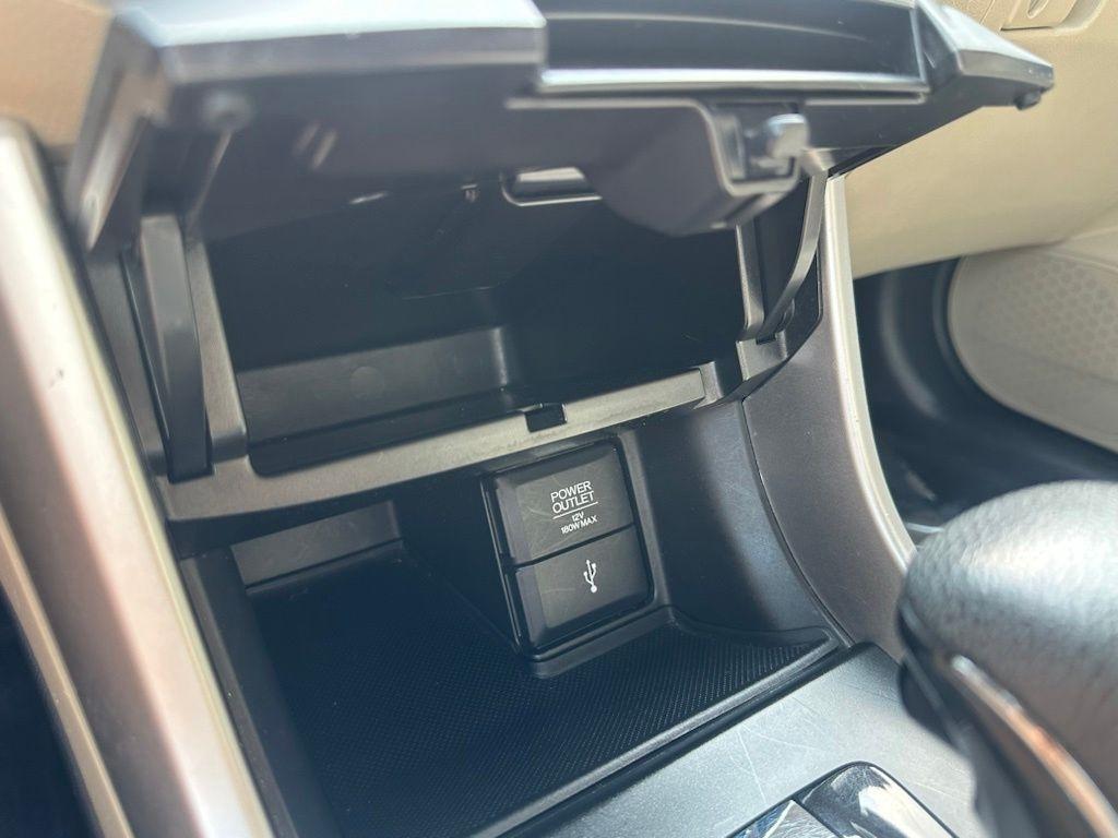 Honda Accord Hybrid 4dr Sdn 2014