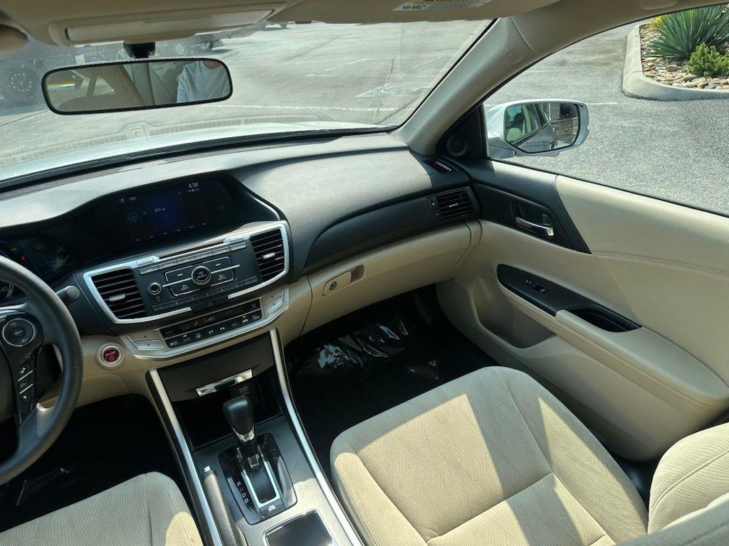 Honda Accord Hybrid 4dr Sdn 2014