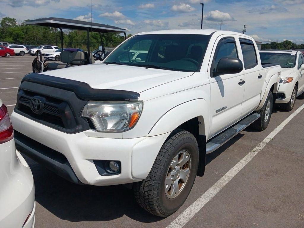 Toyota Tacoma 4WD Double Cab V6 AT (Natl) 2015