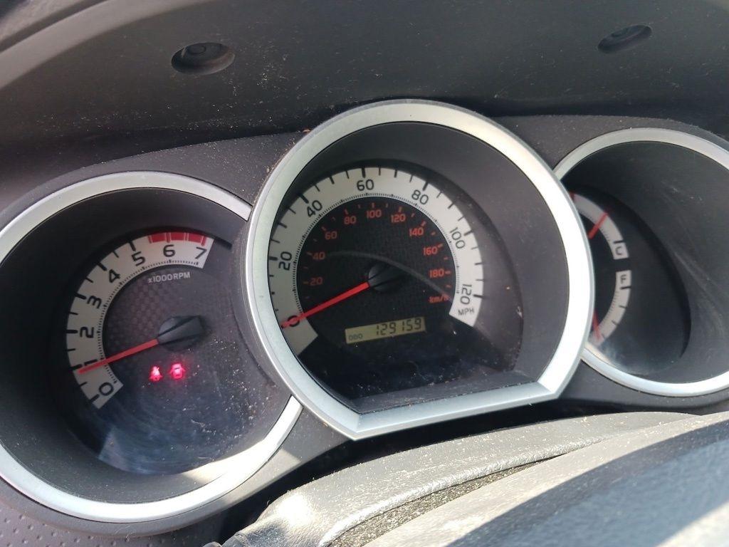 Toyota Tacoma 4WD Double Cab V6 AT (Natl) 2015