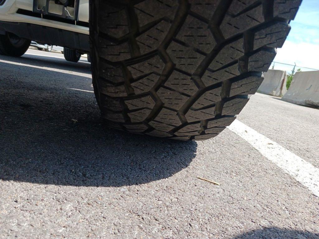 Toyota Tacoma 4WD Double Cab V6 AT (Natl) 2015