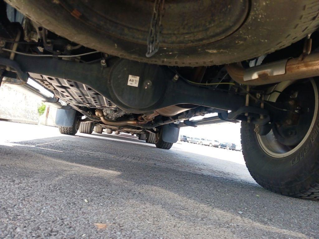 Toyota Tacoma 4WD Double Cab V6 AT (Natl) 2015