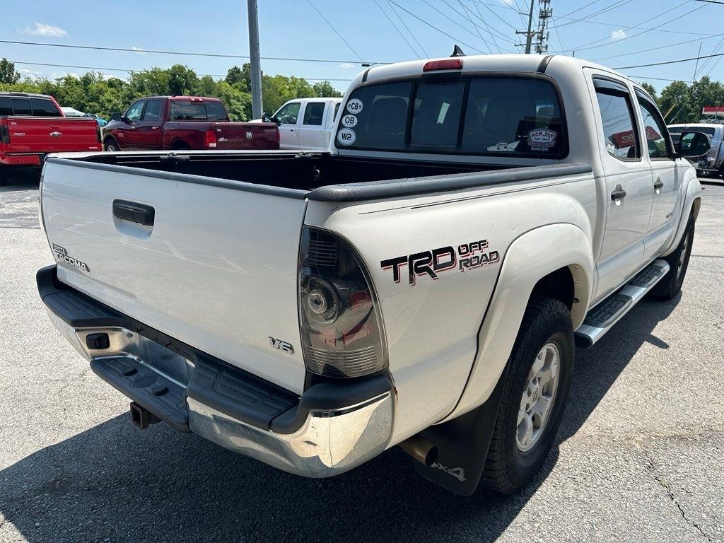 Toyota Tacoma 4WD Double Cab V6 AT (Natl) 2015