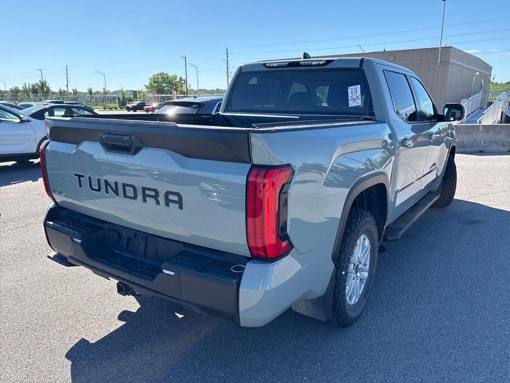 Toyota Tundra 4WD SR5 CrewMax 5.5' Bed (Natl) 2024