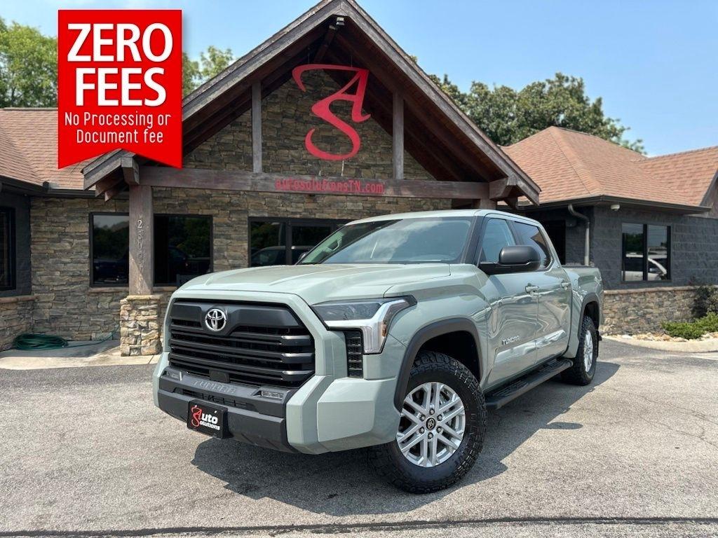 Toyota Tundra 4WD SR5 CrewMax 5.5' Bed (Natl) 2024