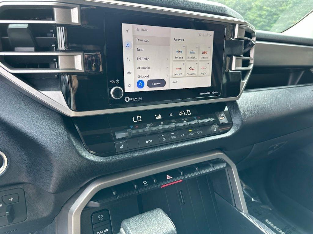 Toyota Tundra 4WD SR5 CrewMax 5.5' Bed (Natl) 2024