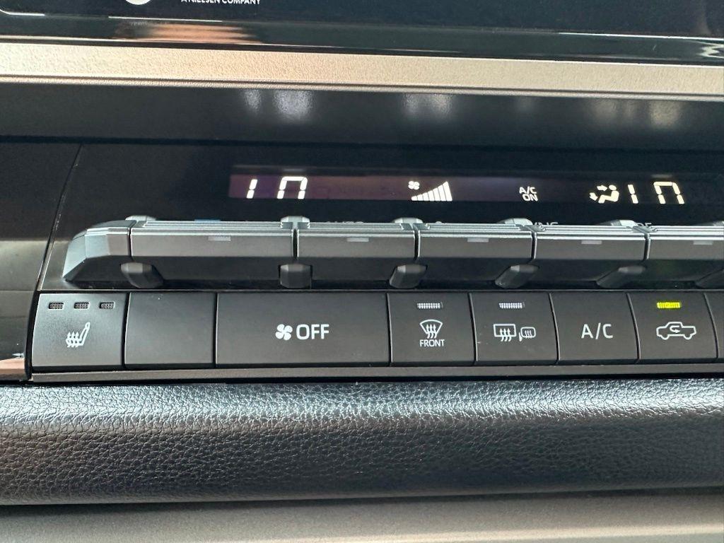 Toyota Tundra 4WD SR5 CrewMax 5.5' Bed (Natl) 2024