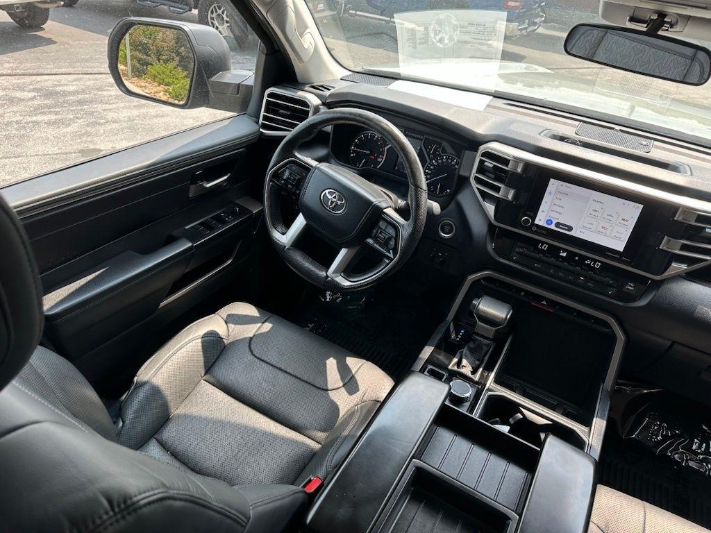 Toyota Tundra 4WD SR5 CrewMax 5.5' Bed (Natl) 2024