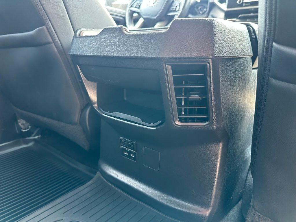 Toyota Tundra 4WD SR5 CrewMax 5.5' Bed (Natl) 2024